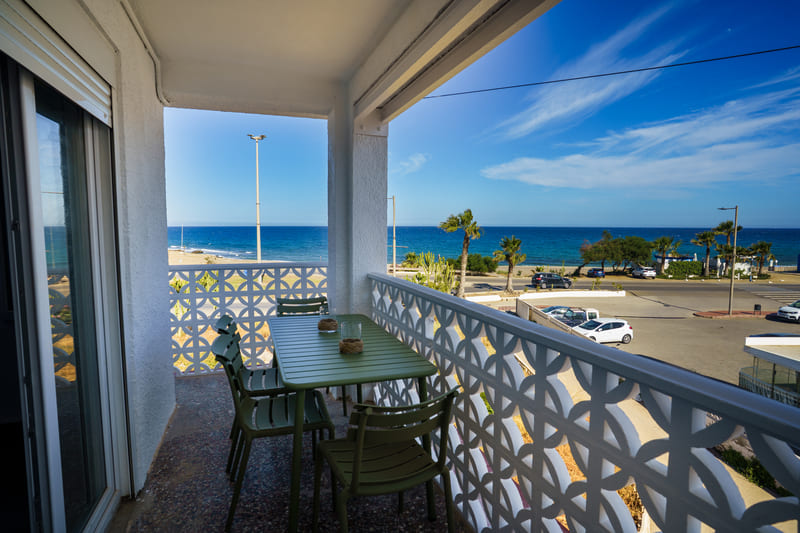 Terraza con vistas al mar